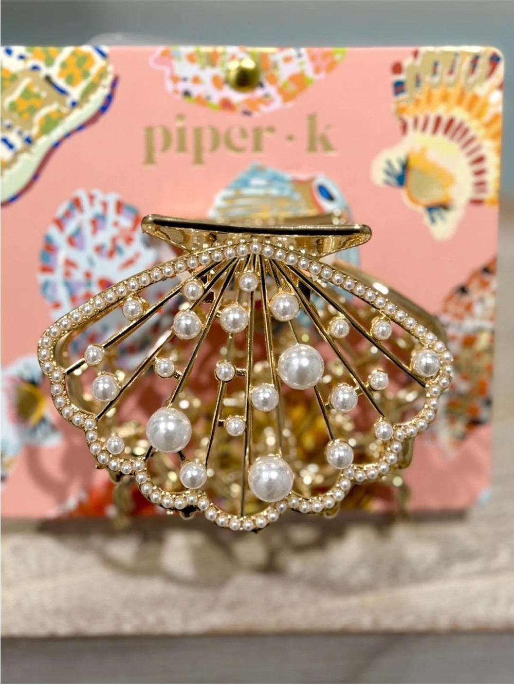 Piper K Shell Hair Clip With Pearls